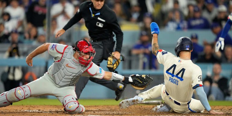noticia-mlb-Se-puede-anotar-sin-tocar-el-plato-Filis-ya-tienen