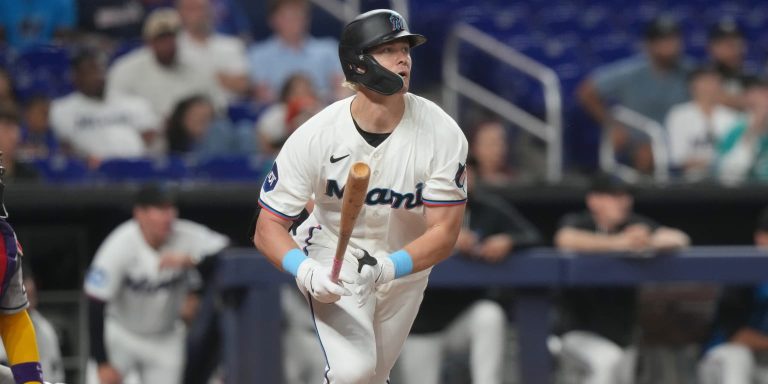 noticia-mlb-Stowers-sella-tercera-serie-al-hilo-ganada-de-Marl