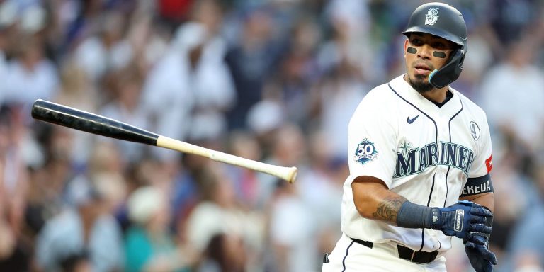 noticia-mlb-Tres-jonrones-mas-impulsan-a-los-Marineros-a-su-oc