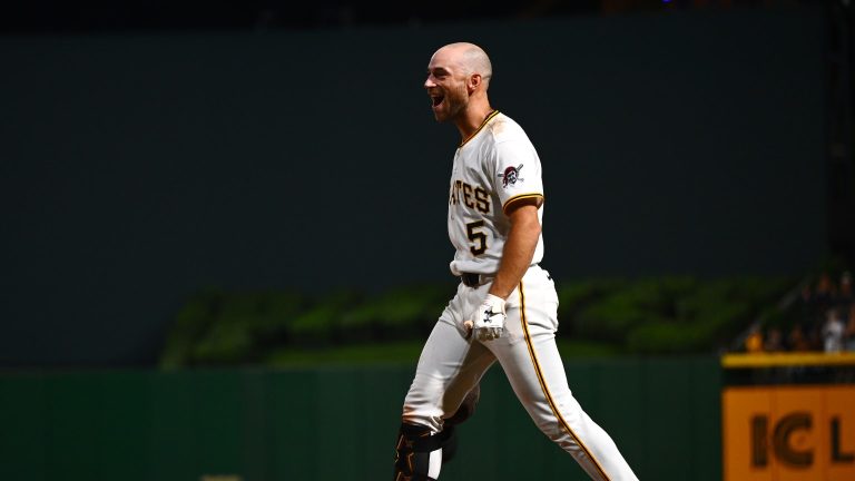Brandon-Lowe-pega-un-sencillo-de-oro-27072026