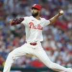 Christopher-Sanchez-poncha-a-Mike-Trout-14072026