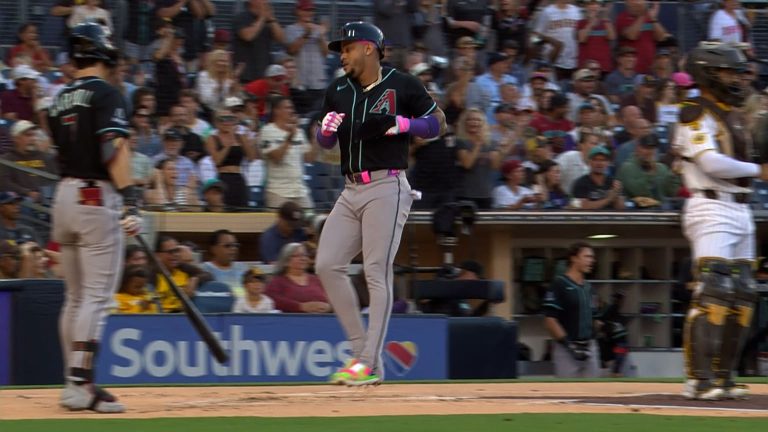 Ketel-Marte-anota-gracias-a-un-mal-tiro-06072026