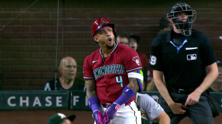 Ketel-Marte-pega-jonron-de-dos-carreras-20072026