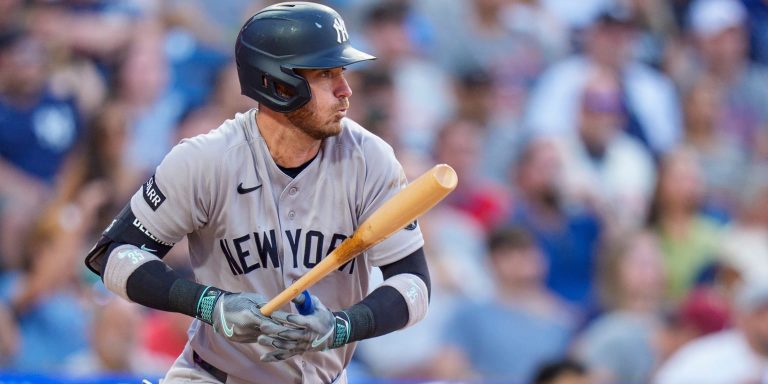 noticia-mlb-Bellinger-sale-del-juego-ante-Filis-por-lesion-en-1-1