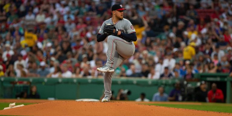noticia-mlb-Cavalli-logra-un-record-personal-de-13-ponches-y-s