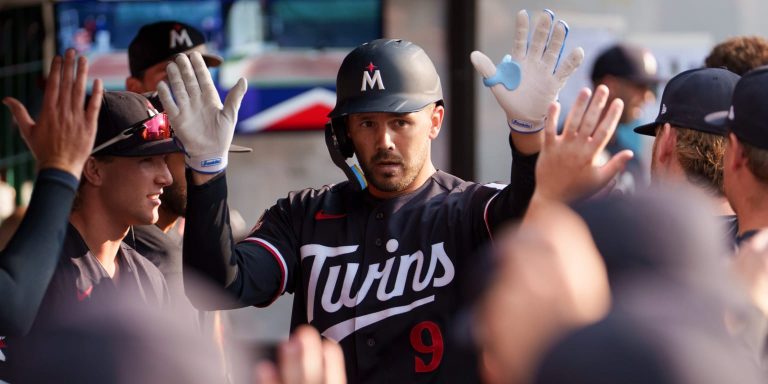noticia-mlb-Mellizos-perseveran-pese-a-sus-bates-frios-y-ganan