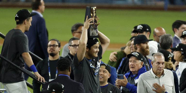 noticia-mlb-Ohtani-arrasa-en-los-Premios-ESPYS-gracias-a-su-hi