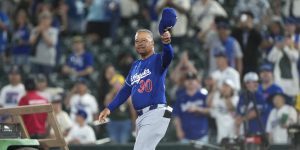 noticia-mlb-Roberts-llega-a-las-1000-victorias-al-frente-de-D