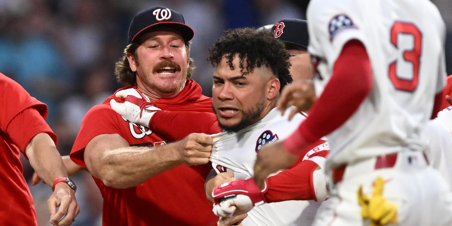 noticia-mlb-Se-vaciaron-las-bancas-en-el-Fenway-luego-de-que-W