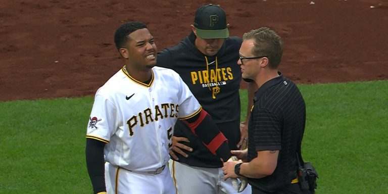 noticia-mlb-Valdez-sale-despues-de-ser-golpeado-por-lanzamient