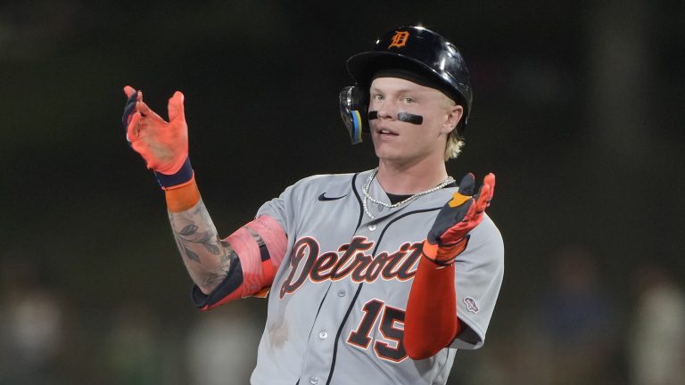Max-Clark-batea-de-4-3-en-debut-en-Grandes-Ligas-1-1