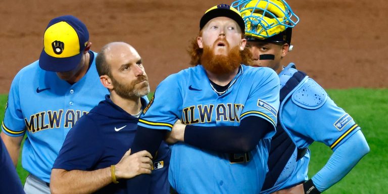 noticia-mlb-Cerveceros-remontan-tras-corta-salida-de-May-quie