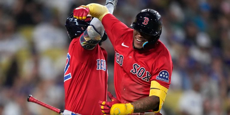 noticia-mlb-Explosivo-septimo-inning-guia-a-Medias-Rojas-ante-
