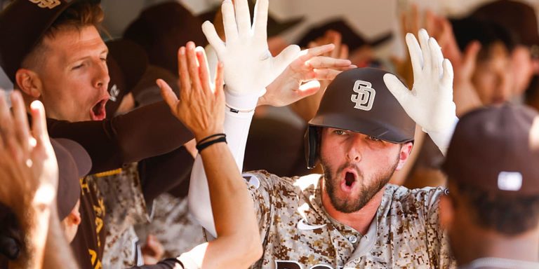 noticia-mlb-Merrill-impulso-a-unos-Padres-en-ascenso-a-otro-tr