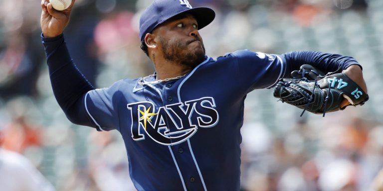 noticia-mlb-Peralta-se-apunta-primer-triunfo-con-Rays-lanzando