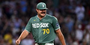 noticia-mlb-Tolle-14-ponches-estuvo-intratable-y-Medias-Roja