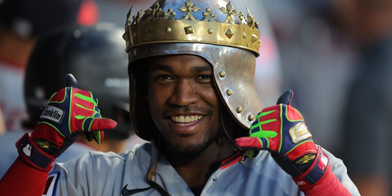 noticia-mlb-ngel-Martinez-comanda-a-los-Guardianes-con-grand-s