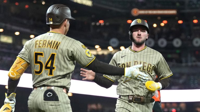 Padres-explotan-con-5-carreras-en-el-3er-inning-1