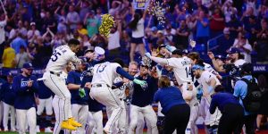 noticia-mlb-Caminero-decide-Junior-pega-su-2do-jonron-de-oro-e