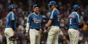 noticia-mlb-Cerveceros-aseguran-su-octava-clasificacion-a-los-