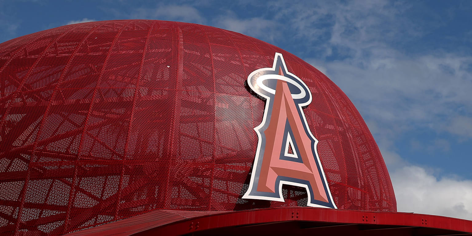 noticia-mlb-Kroenke-Sports-Entertainment-acuerda-comprar-los