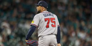 noticia-mlb-Suarez-afina-su-brazo-y-el-relevo-de-Atlanta-toma-