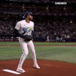 Freddy-Peralta-poncha-tres-en-el-Juego-6-19102026