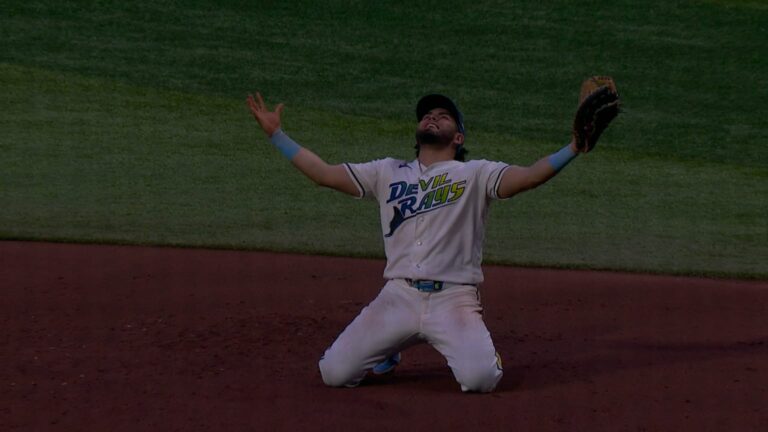 Los-Rays-avanzan-a-la-Serie-Mundial-2026-19102026
