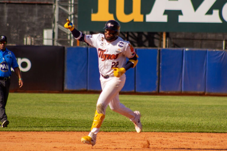 Rodriguez-_Keyber_01_Abrir