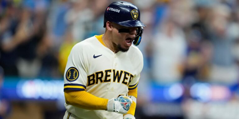 noticia-mlb-Con-Contreras-como-figura-Cerveceros-toman-ventaj