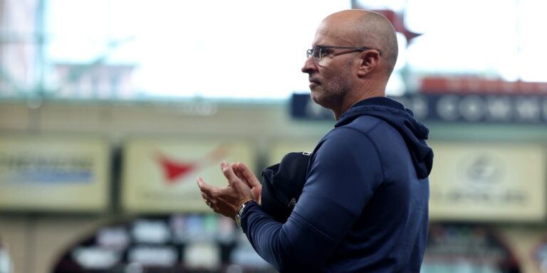 noticia-mlb-Joe-Espada-no-regresara-como-el-dirigente-de-los-A