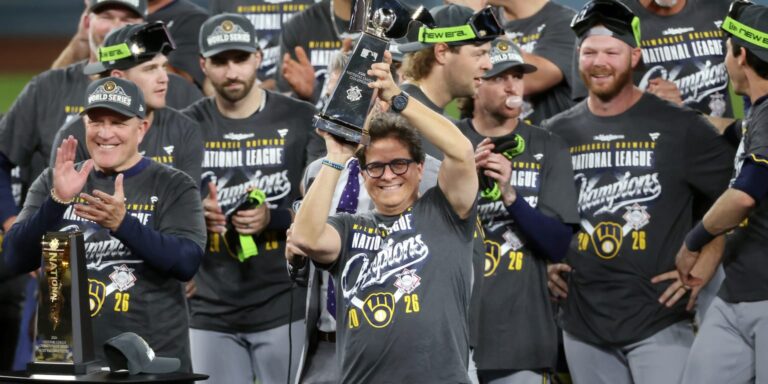 noticia-mlb-Lo-logramos-Attanasio-hace-realidad-el-sueno-de