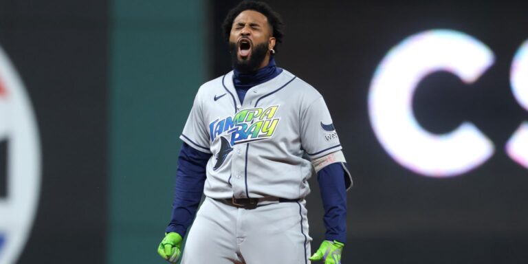 noticia-mlb-Rays-superan-a-Guardianes-en-el-Juego-4-e-igualan-