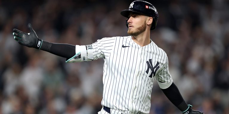 noticia-mlb-Yankees-no-dan-tregua-arrasan-con-Medias-Rojas-y-